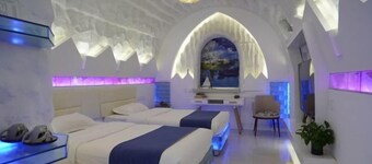 Forest Snow Hotel