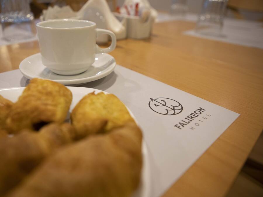 Esmorzar diari continental gratuït