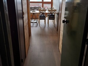 Interior - Comfortable Apartment, Ski-in/Ski-out, Balcony, Wifi (Les Arcs 1800)
