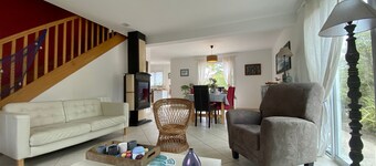 Traditional house with garden and activities, quiet near the sea