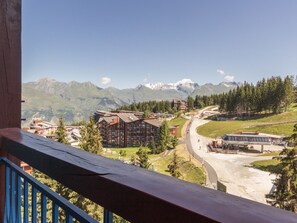 Property grounds - Mezzanine Duplex 5 pers. · Ski-in/out · Mont Blanc View (Les Arcs 1800)