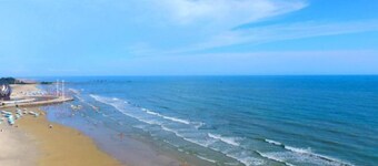 Wangchao Business Hotel