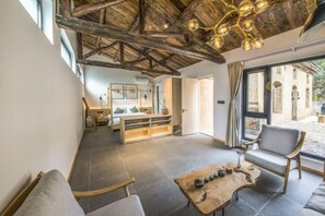 Room - Poetic Cottages (Anze)