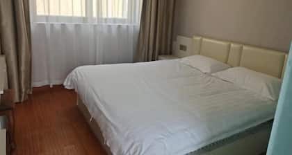 Xianshi Business Hotel