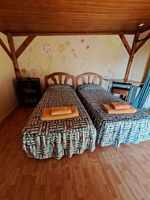 1 dormitorio, escritorio, tabla de planchar con plancha y wifi gratis