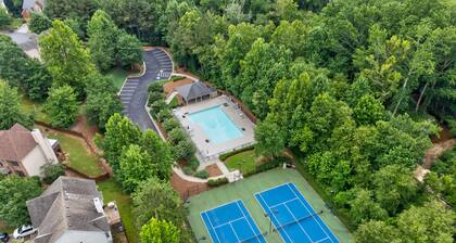 Upstairs Unit w/ Balcony + Pool and tennis