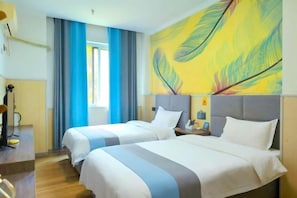 Down comforters, desk, blackout drapes, bed sheets - Aishang City Inn (Chongqing)