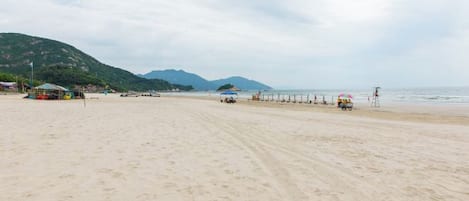 ชายหาด