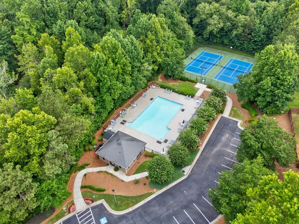 Exterior - Downstairs Unit - Pool + Tennis Access + Patio (Buford)