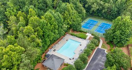 Downstairs Unit - Pool + Tennis Access + Patio