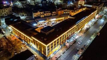 المنشأة من الخارج