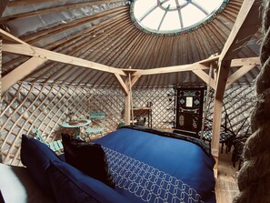1 bedroom, free WiFi, bed sheets - Yurt Freya is a traditional Mongolian yurt with a little extra. (Grímsnes- og Grafningshreppur)