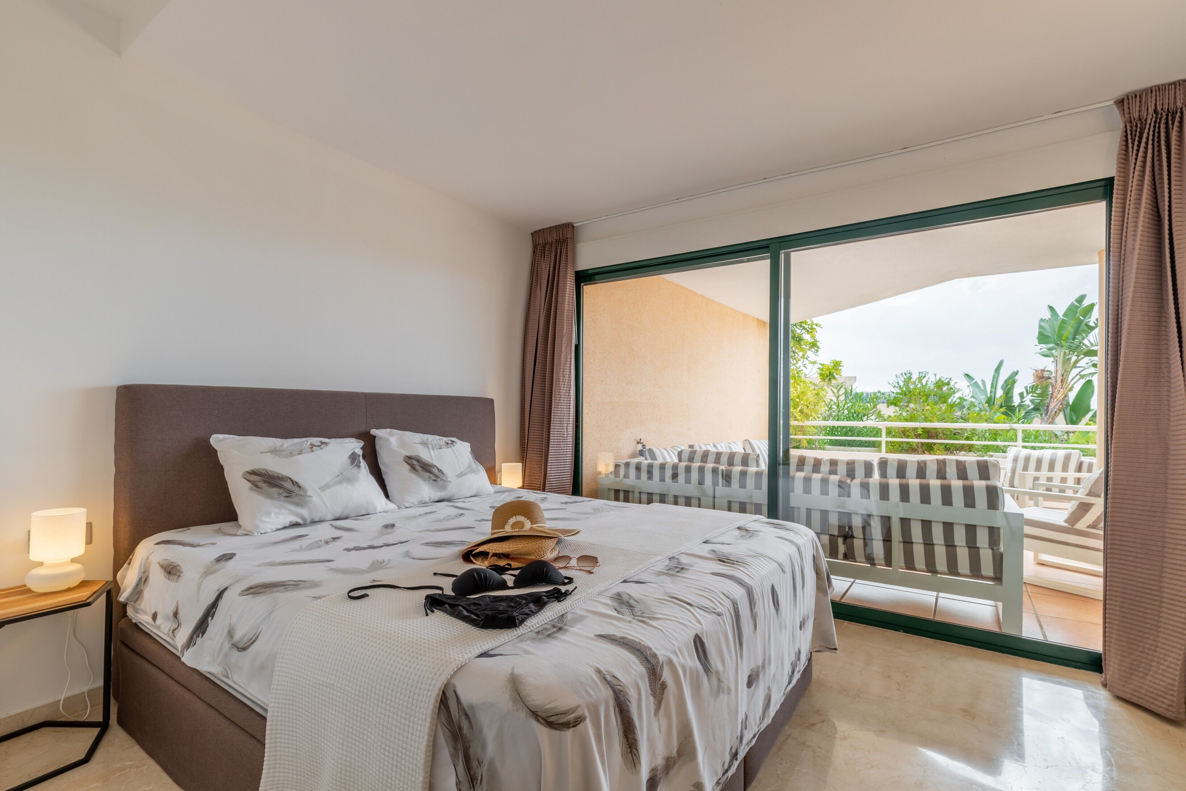 3 chambres, fer et planche à repasser, accès au Wi-Fi (inclus)