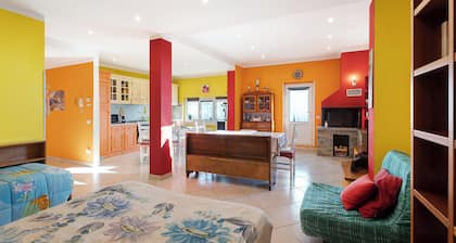 Ferienwohnung Casa Bella mit Seeblick, Gemeinschaftsgarten und WLAN