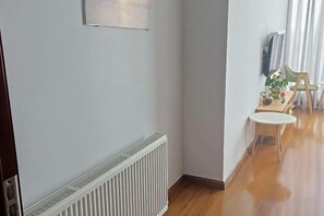 Uklassifisert bilde, 2 av 35, knapp