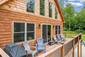 Terrace/patio - Camp Mt. Will | 4 Bed, 3 Bath (Bethel)