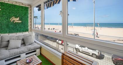 Apartment 'Atardecer Beach' with Sea View, Wi-Fi and Air Conditioning