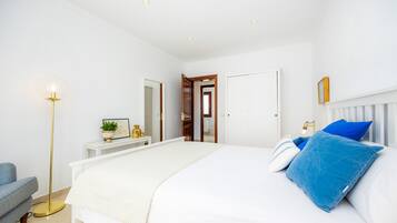 4 chambres, fer et planche à repasser, Wi-Fi gratuit, draps fournis