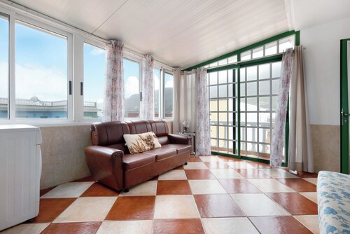 Vacation Home Ático Andrea close to the Beach with Terrace & Wi-Fi