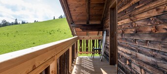 Ferienwohnung 'Nigglhof - Maria' mit Bergblick, Gemeinschaftsgarten und WLAN