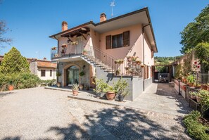 Exterior - 'Casa Vacanze Chianti Summer' with Pool, Garden & Wi-Fi (Gaiole in Chianti)