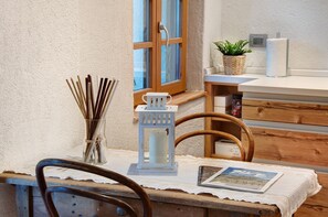 Dining - Holiday Apartment 'Sweet Somma Mountain Lodge 1' with Mountain View & Garden (Sommarovina)