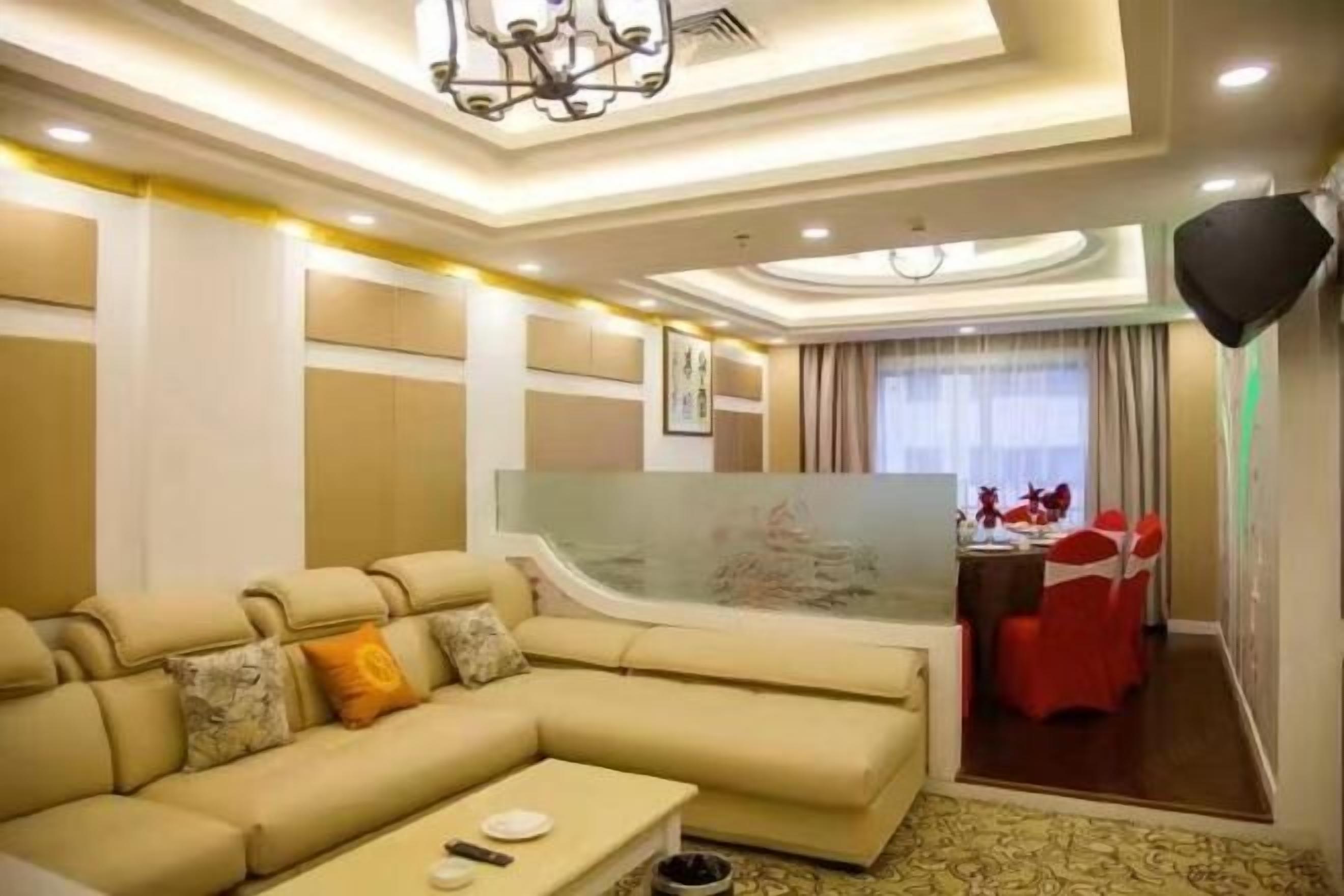 المنشأة من الداخل