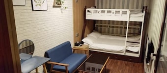 Chuyang Xiaoshe Hostel