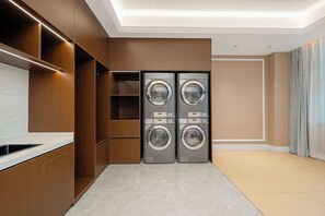 Laundry room - Vienna International Hotel · Yonghe Branch, Wuli Industrial Zone, Quanzhou South Railway Station (Jinjiang)
