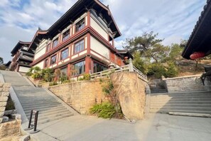 Exterior - Vienna International Hotel · Yonghe Branch, Wuli Industrial Zone, Quanzhou South Railway Station (Jinjiang)