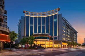 Exterior - Vienna International Hotel (Jinjiang Yonghe) (Jinjiang)