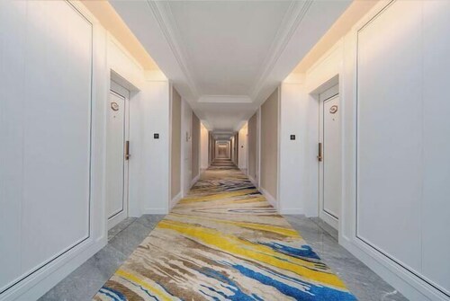 Vienna International Hotel · Yonghe Branch, Wuli Industrial Zone, Quanzhou South Railway Station