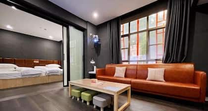 Nanchang Neighbourhood Hotel
