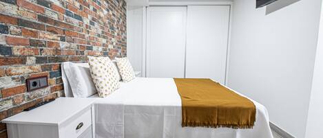 3 chambres, fer et planche Ă repasser, accĂšs au Wi-Fi (inclus)