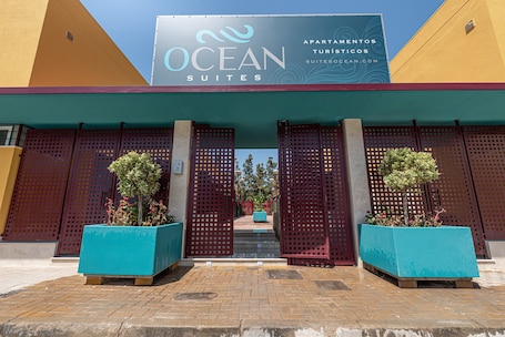 Dettaglio esterni. Appartamento "Ocean Suites A7" con terrazza e Wi-Fi