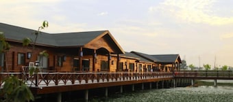 Dream Maze Resort Hotel