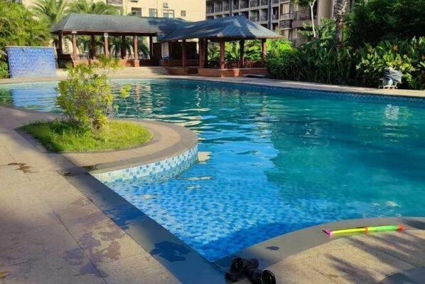 Outdoor pool - Yabulun Health & Wellness Holiday Hotel (Sanya)