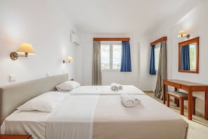 1 bedroom, in-room safe, desk, laptop workspace - Niros Beach (Hersonissos)