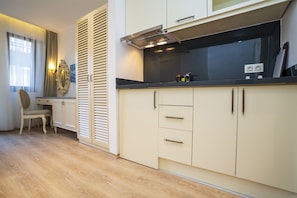 Estudi en suite estàndard | Llençols de cotó egipci i roba de llit d'alta qualitat