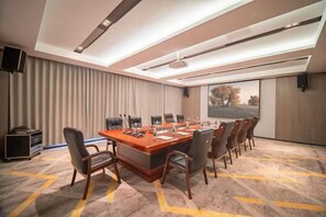 Unclassified image, 2 of 106, button - Meilan Hot Spring Hotel (Anshun)