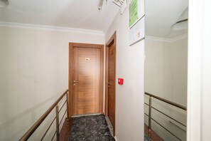 Reception -  Aras Life Hotel (Istanbul)