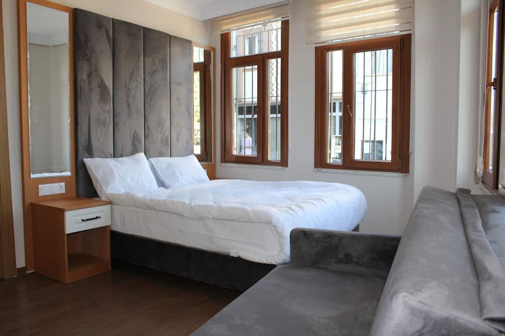 Aras Life Hotel