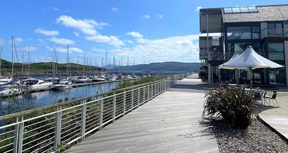 Brookfield, picturesue quiet location, sleeps 8, pet friendly