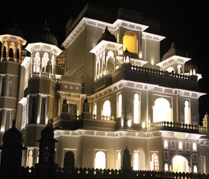 Front of property - Renest Kumbhalgarh Resort LLP (Kumbhalgarh)