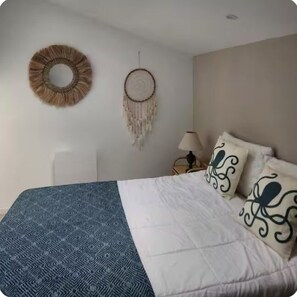 3 bedrooms, iron/ironing board, travel crib, free WiFi