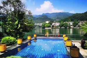 Outdoor pool - Sky & Sea Resort (Chongqing)