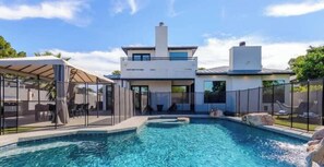 Pool - Modern 4000 SF Oasis-Heated Pool, 2 Master Suites (Phoenix)