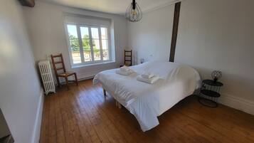 7 Schlafzimmer, Bügeleisen/Bügelbrett, WLAN, Bettwäsche