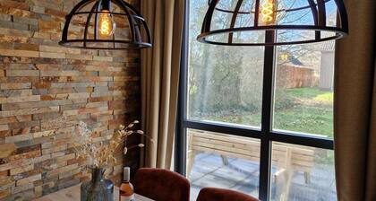 Ferienhaus für 6 am See Familienfreundlich,Haustiere willkommen, Hallenbad inkl.