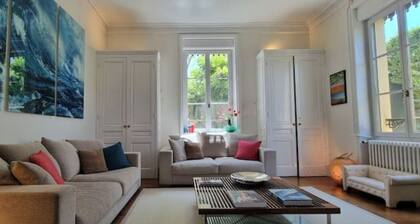 Splendid 6 bed villa 240mÂČ, 15 min from Lyon